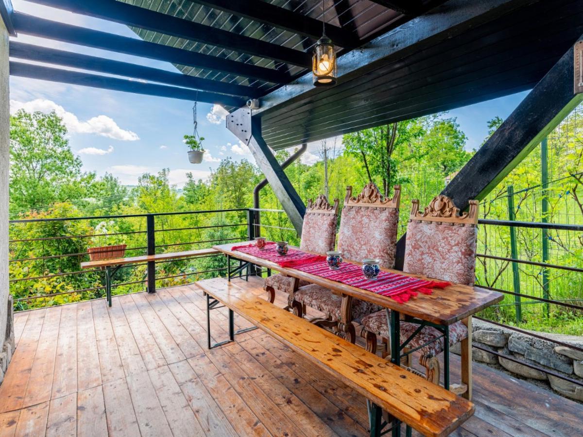 Casuta Cu Trandafiri Otel Slănic Dış mekan fotoğraf
